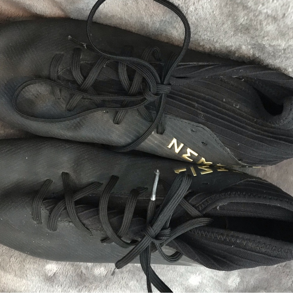 adidas Nemeziz 19.3 Firm Ground Cleats Black/Golden F34390 excellent condition - Picture 6 of 6